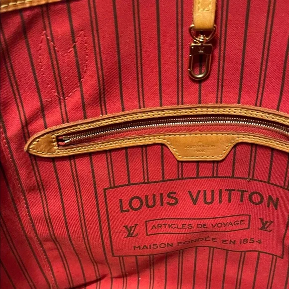 Louis Vuitton Brown Monogram Shoulder Bag - Picture 7 of 7